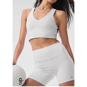 Alo Yoga Airbrush Real White V-Neck Crop Bra Tank- size Medium